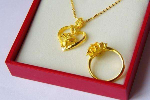 买黄金首饰哪个牌子好买黄金首饰哪个牌子好知乎-第1张图片-翡翠网 买黄金首饰哪个牌子好买黄金首饰哪个牌子好知乎-第1张图片-翡翠网