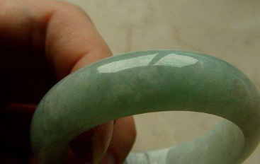 翡翠40种基本知识关于翡翠最实用的知识-第1张图片-翡翠网 翡翠40种基本知识关于翡翠最实用的知识-第1张图片-翡翠网