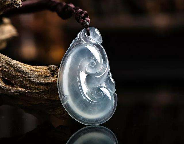 小严每日说翡翠知识,翡翠严品的翡翠是真的吗-第2张图片-翡翠网 小严每日说翡翠知识,翡翠严品的翡翠是真的吗-第2张图片-翡翠网