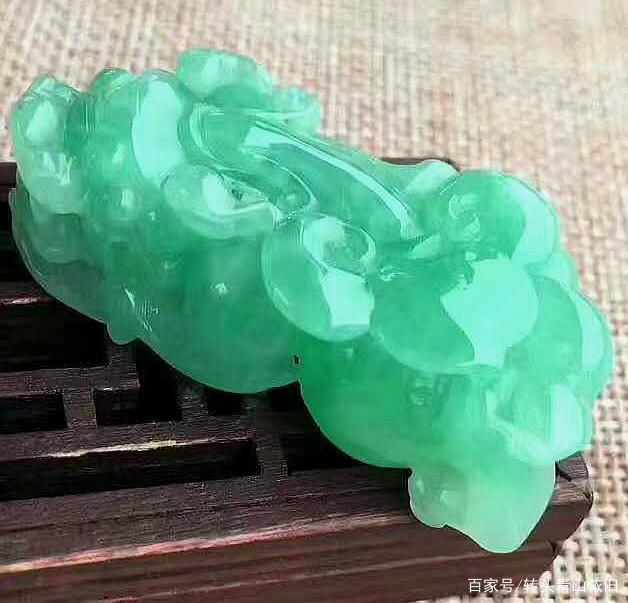 怎么学翡翠知识想学翡翠知识-第2张图片-翡翠网 怎么学翡翠知识想学翡翠知识-第2张图片-翡翠网