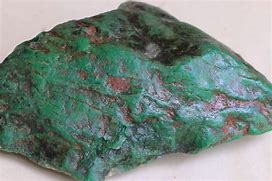 翡翠原石图解,翡翠原石老料的图片-第1张图片-翡翠网