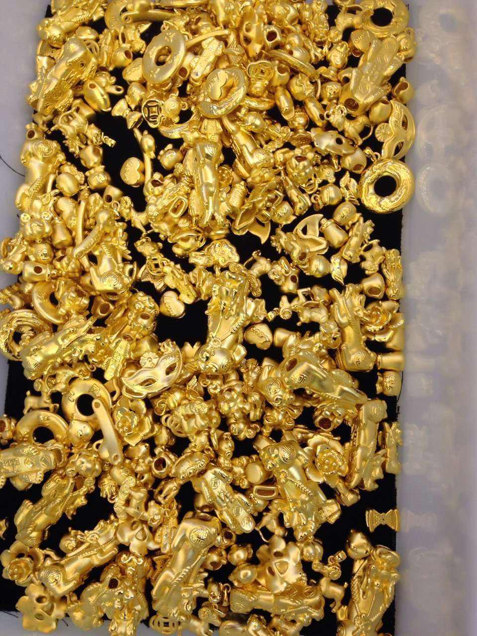 黄金首饰回收价格是多少黄金首饰回收价格是多少钱一克-第2张图片-翡翠网