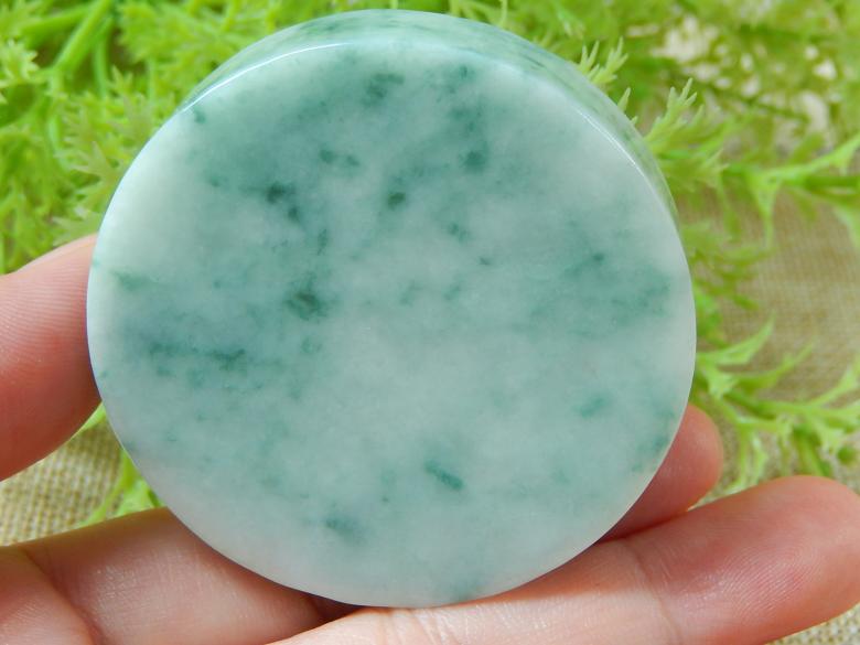 翡翠原石糯冰多少钱一公斤翡翠原石糯冰-第2张图片-翡翠网 翡翠原石糯冰多少钱一公斤翡翠原石糯冰-第2张图片-翡翠网