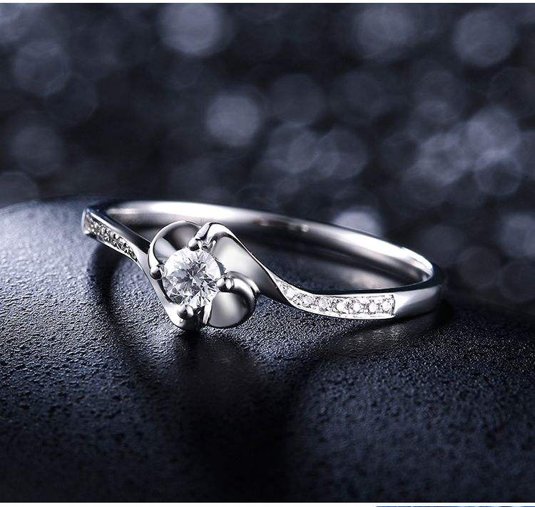 周六福属于什么档次,老庙黄金属于什么档次-第2张图片-翡翠网 周六福属于什么档次,老庙黄金属于什么档次-第2张图片-翡翠网