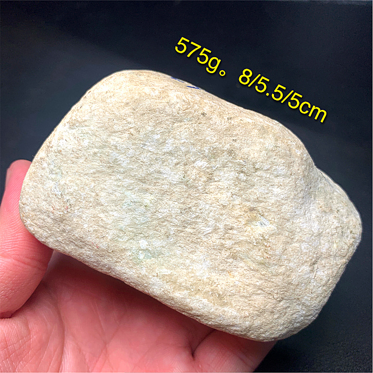 黄沙皮翡翠原石白岩沙皮翡翠原石特点-第1张图片-翡翠网 黄沙皮翡翠原石白岩沙皮翡翠原石特点-第1张图片-翡翠网