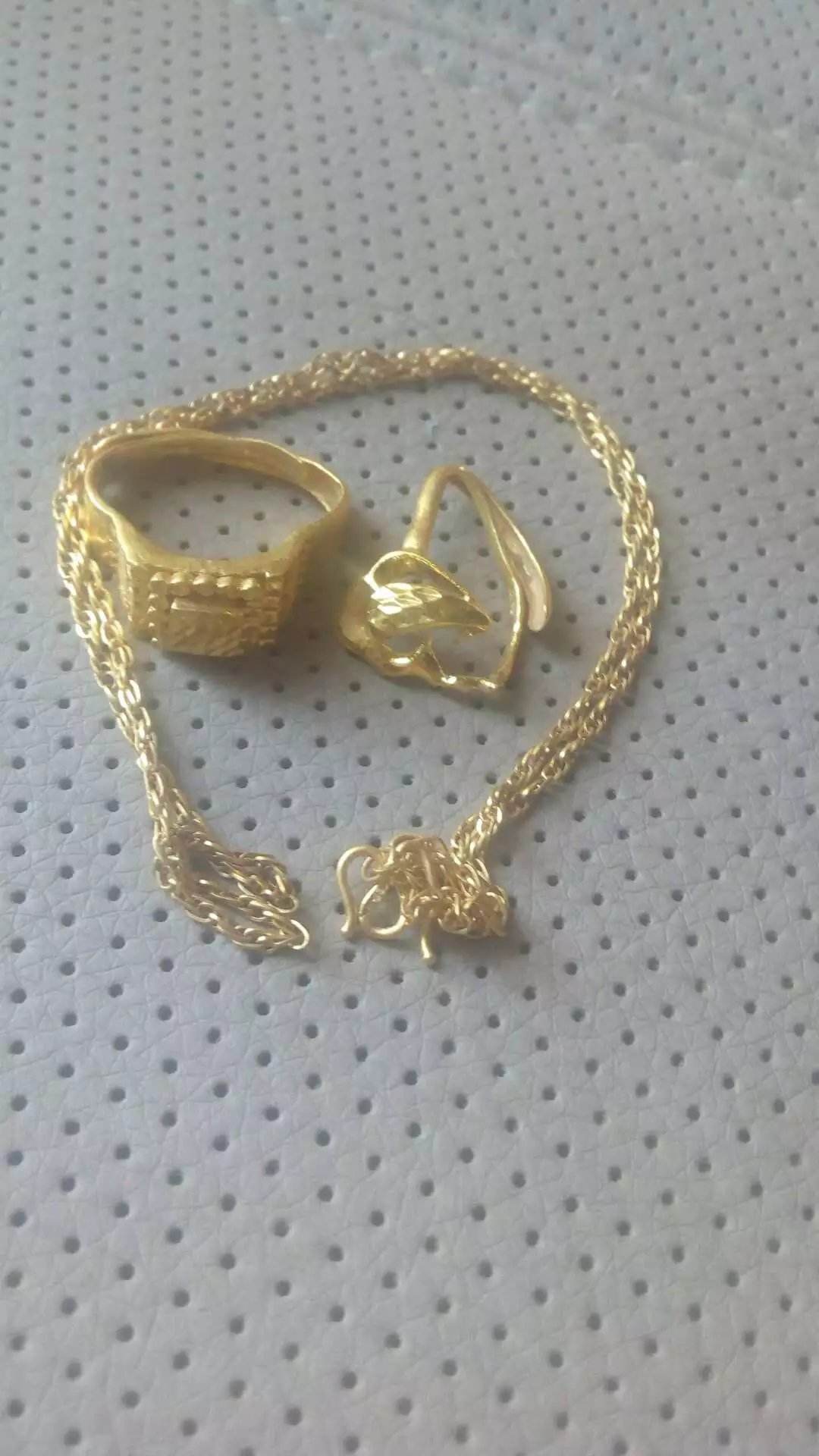 黄金首饰照片真实黄金首饰照片真实图片-第1张图片-翡翠网 黄金首饰照片真实黄金首饰照片真实图片-第1张图片-翡翠网