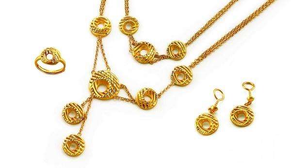 黄金首饰排名前十有哪些品牌黄金首饰排名前十有哪些品牌图片-第1张图片-翡翠网 黄金首饰排名前十有哪些品牌黄金首饰排名前十有哪些品牌图片-第1张图片-翡翠网