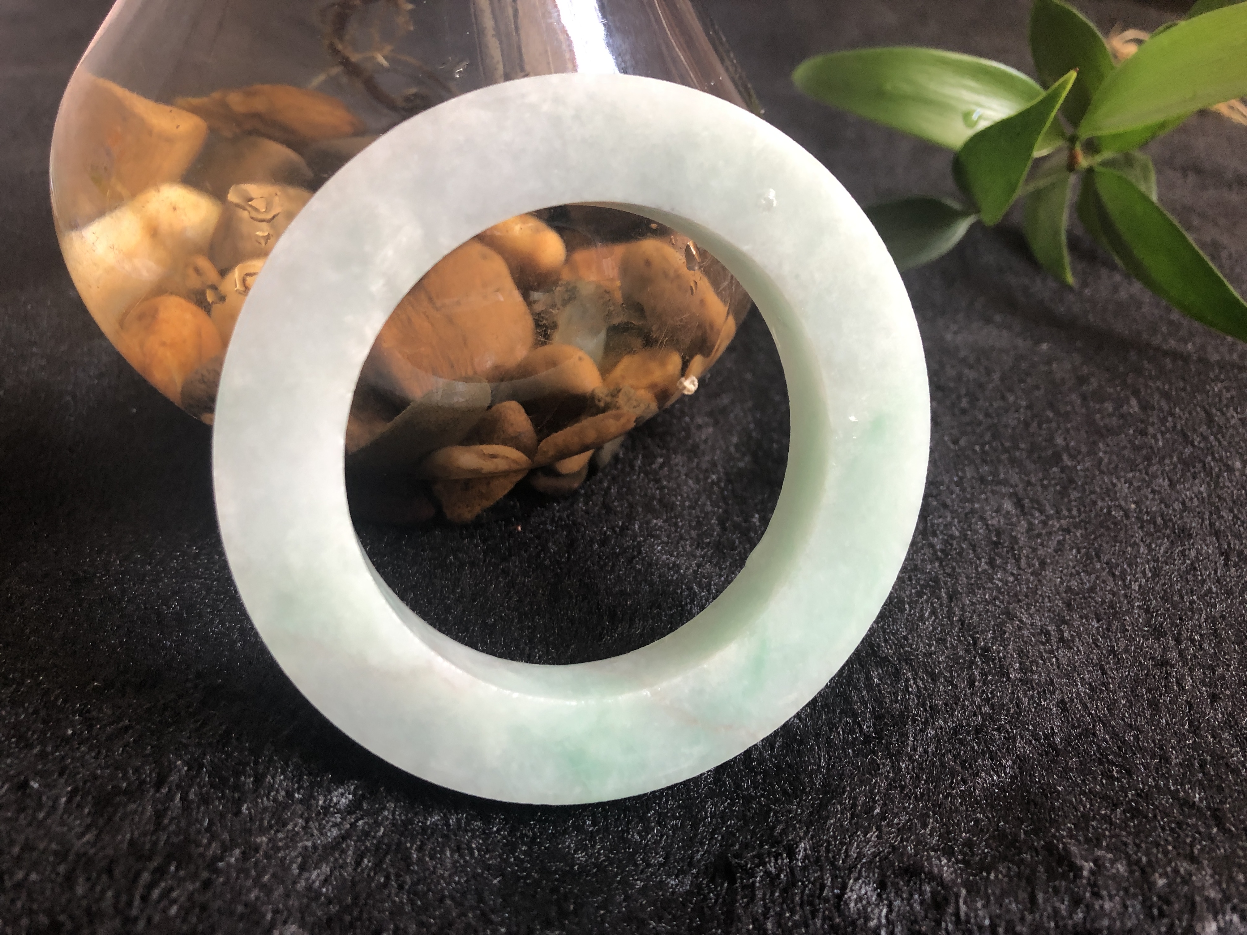 顶级冰种飘花翡翠手镯冰种飘花翡翠手镯图片-第1张图片-翡翠网