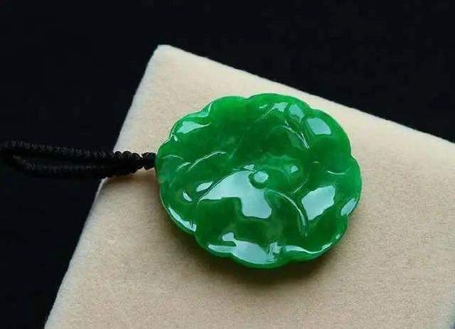 翡翠珠宝知识大全图片翡翠珠宝知识大全-第2张图片-翡翠网 翡翠珠宝知识大全图片翡翠珠宝知识大全-第2张图片-翡翠网