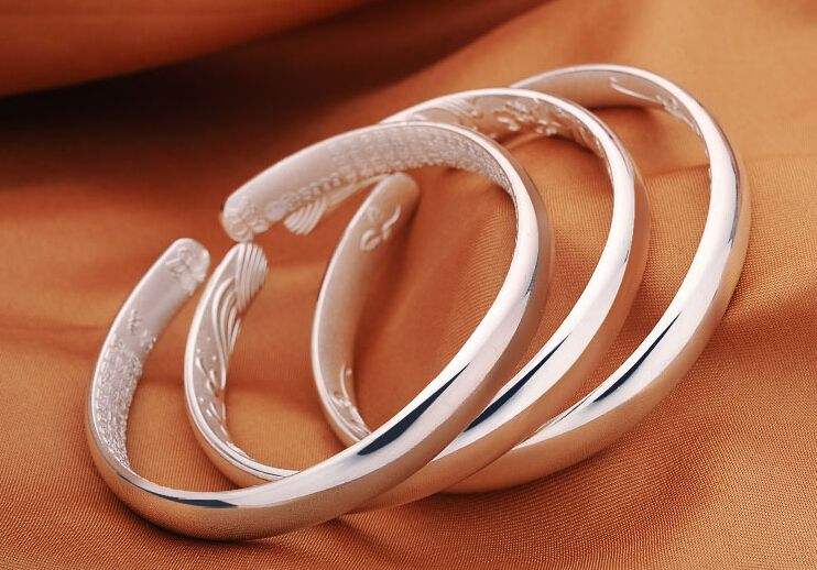 今日银价925,今日银价9999多少钱一克-第1张图片-翡翠网 今日银价925,今日银价9999多少钱一克-第1张图片-翡翠网