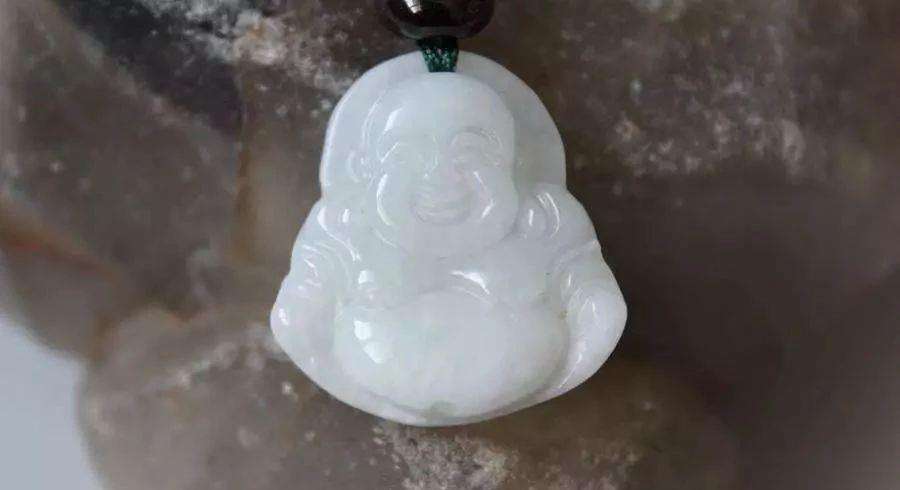 翡翠知识解说玉器鉴别翡翠知识解说玉器鉴别真假-第2张图片-翡翠网 翡翠知识解说玉器鉴别翡翠知识解说玉器鉴别真假-第2张图片-翡翠网