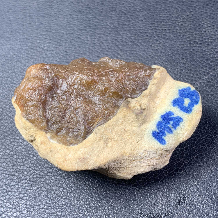 十分水翡翠原石,十分水翡翠原石内-第2张图片-翡翠网