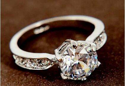 十大钻戒排行榜世界钻戒排行榜前十名-第1张图片-翡翠网 十大钻戒排行榜世界钻戒排行榜前十名-第1张图片-翡翠网