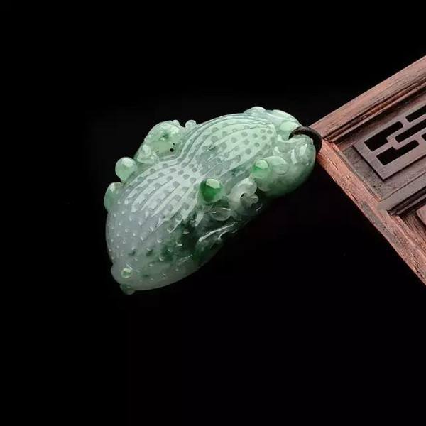 销售翡翠的专业知识大全销售翡翠的专业知识-第1张图片-翡翠网