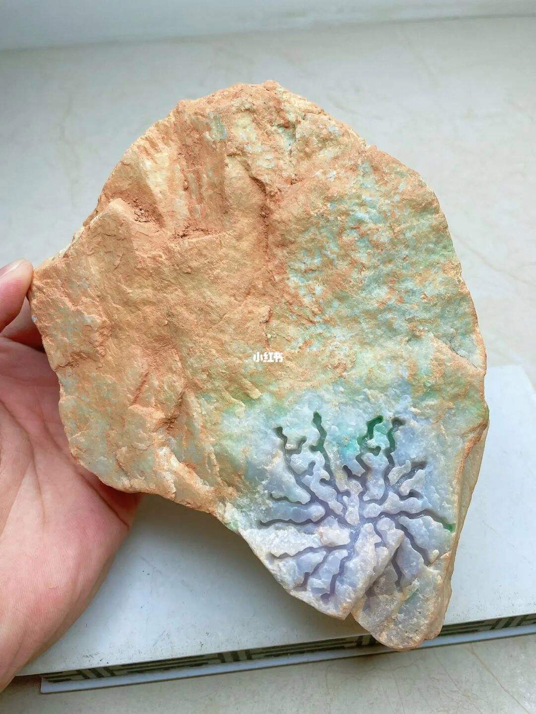 翡翠原石片料知识翡翠原石老料和新料怎样区分-第1张图片-翡翠网 翡翠原石片料知识翡翠原石老料和新料怎样区分-第1张图片-翡翠网