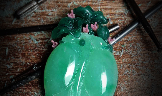 翡翠种水知识,翡翠种水知识大全-第2张图片-翡翠网 翡翠种水知识,翡翠种水知识大全-第2张图片-翡翠网