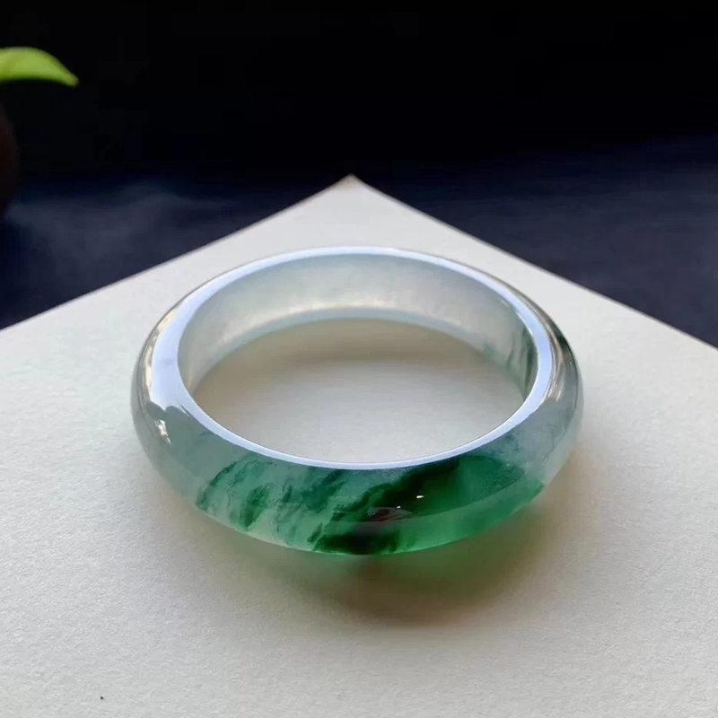 翡翠糯冰种和冰糯种翡翠冰糯种小知识-第2张图片-翡翠网 翡翠糯冰种和冰糯种翡翠冰糯种小知识-第2张图片-翡翠网