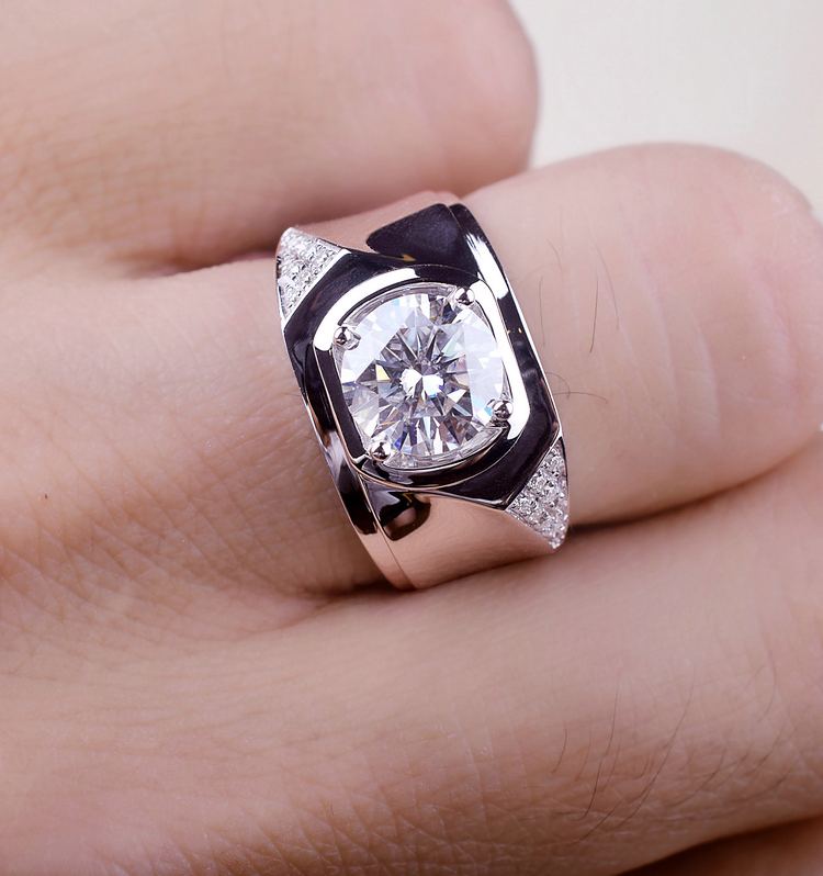 男款钻戒最新图片大全,男款钻戒最新图片-第1张图片-翡翠网 男款钻戒最新图片大全,男款钻戒最新图片-第1张图片-翡翠网