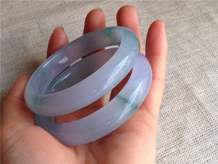 兄弟翡翠手镯可靠吗兄弟翡翠的手镯怎么样-第1张图片-翡翠网 兄弟翡翠手镯可靠吗兄弟翡翠的手镯怎么样-第1张图片-翡翠网