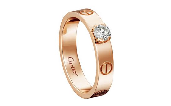 性价比高的钻戒品牌有哪些,什么品牌的钻戒性价比高-第2张图片-翡翠网 性价比高的钻戒品牌有哪些,什么品牌的钻戒性价比高-第2张图片-翡翠网