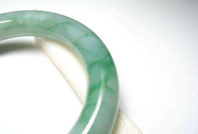 金丝种翡翠挂件,金丝种翡翠-第1张图片-翡翠网 金丝种翡翠挂件,金丝种翡翠-第1张图片-翡翠网