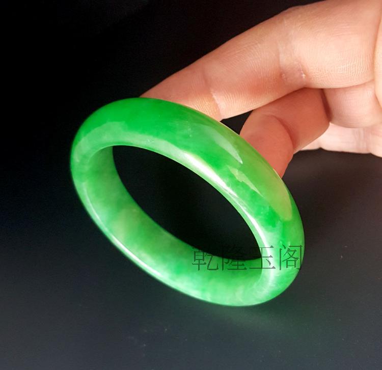 关于翡翠淡紫淡绿色翡翠手镯值钱吗的信息-第1张图片-翡翠网 关于翡翠淡紫淡绿色翡翠手镯值钱吗的信息-第1张图片-翡翠网