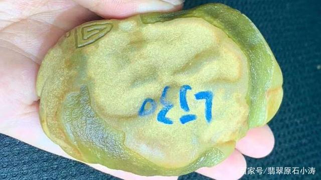 翡翠原石怎么看场口,翡翠场口原石图解-第2张图片-翡翠网 翡翠原石怎么看场口,翡翠场口原石图解-第2张图片-翡翠网