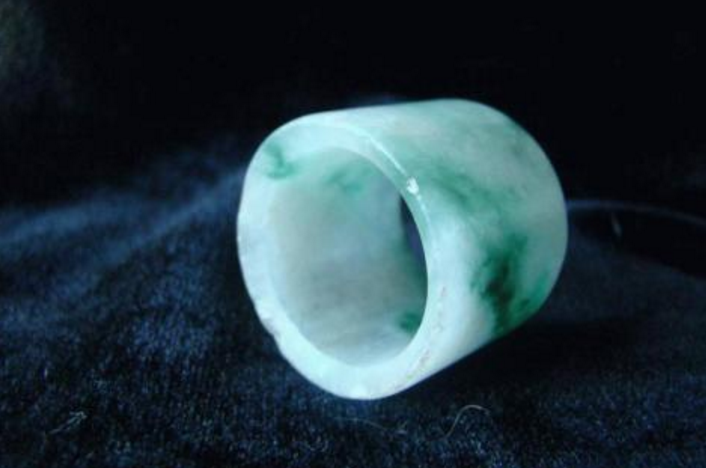 翡翠冷知识10个,关于翡翠最实用的知识-第1张图片-翡翠网 翡翠冷知识10个,关于翡翠最实用的知识-第1张图片-翡翠网