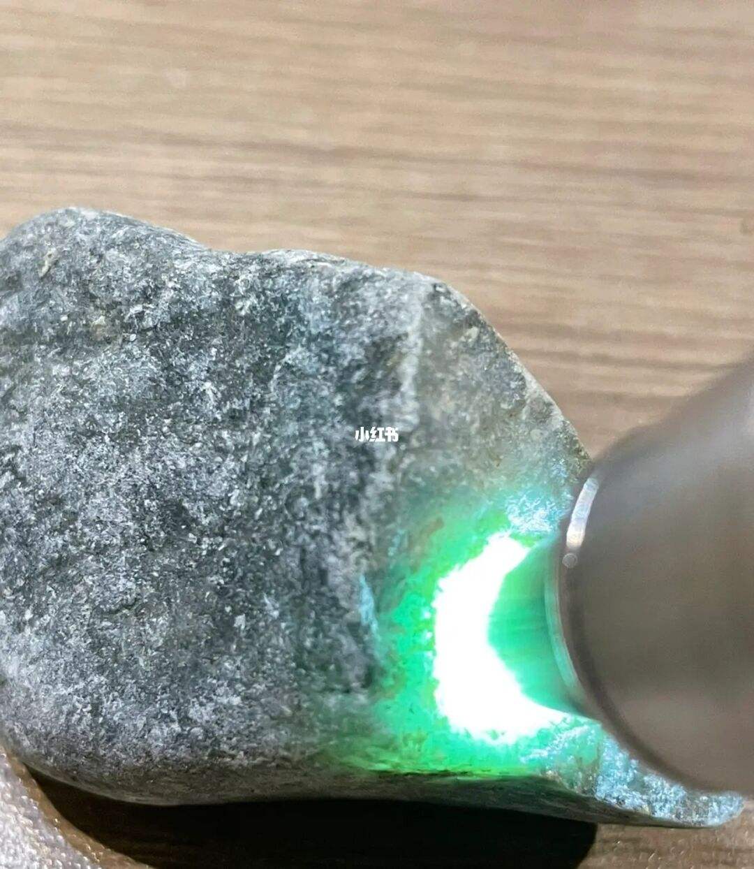 磨砂面翡翠原石价格,磨砂面翡翠原石价格多少-第2张图片-翡翠网 磨砂面翡翠原石价格,磨砂面翡翠原石价格多少-第2张图片-翡翠网