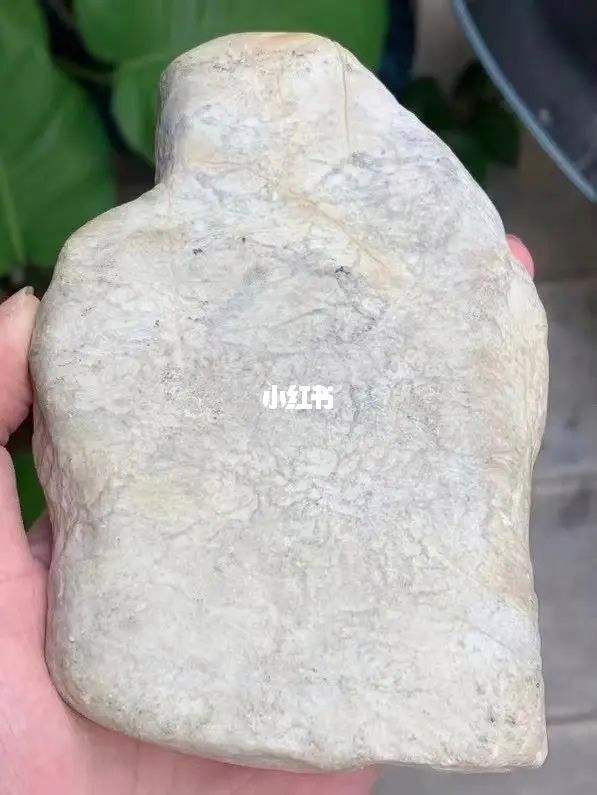 翡翠原石皮壳分几种什么皮壳的翡翠原石出好货-第2张图片-翡翠网 翡翠原石皮壳分几种什么皮壳的翡翠原石出好货-第2张图片-翡翠网