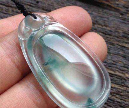 翡翠市场的知识有哪些,翡翠市场的知识-第1张图片-翡翠网 翡翠市场的知识有哪些,翡翠市场的知识-第1张图片-翡翠网