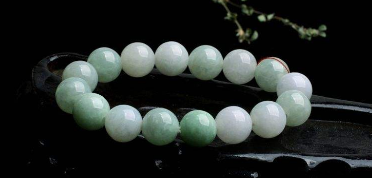 翡翠的知识还是介绍,翡翠的基本知识百科-第1张图片-翡翠网