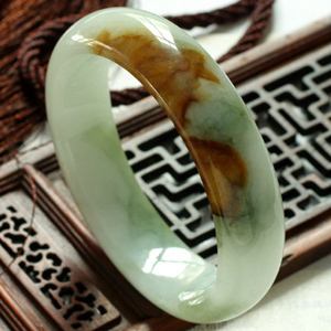假翡翠手镯里有黄翡吗图片,假翡翠手镯里有黄翡吗-第2张图片-翡翠网 假翡翠手镯里有黄翡吗图片,假翡翠手镯里有黄翡吗-第2张图片-翡翠网