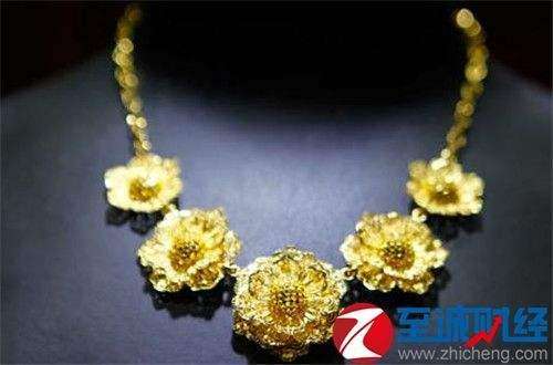 今日金价查询 价格表,今天黄金的价格-第1张图片-翡翠网