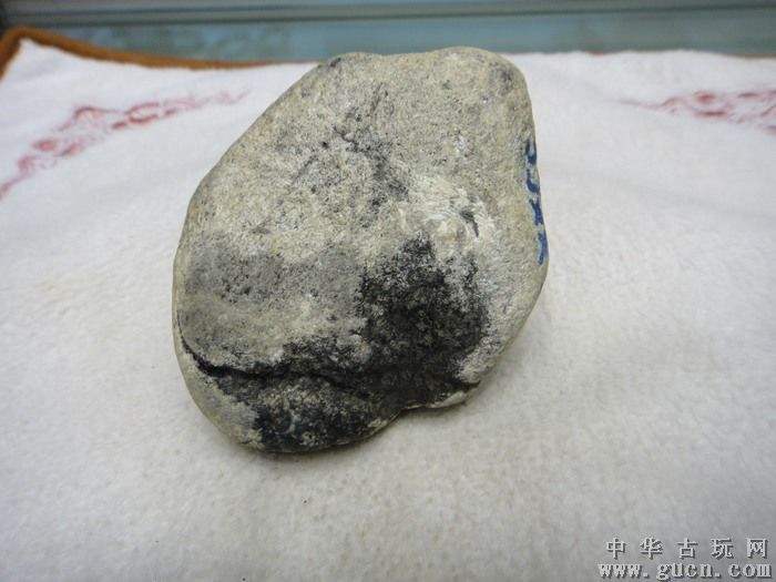 翡翠原石白沙皮图片,白岩沙皮翡翠原石-第2张图片-翡翠网 翡翠原石白沙皮图片,白岩沙皮翡翠原石-第2张图片-翡翠网