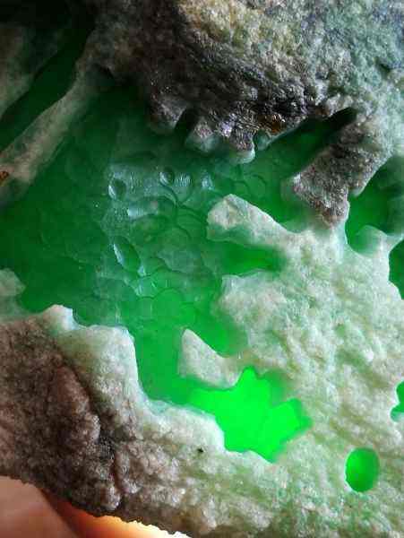 冰种翡翠一般是什么价位冰种翡翠原石什么价位-第2张图片-翡翠网 冰种翡翠一般是什么价位冰种翡翠原石什么价位-第2张图片-翡翠网