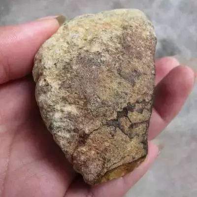 了解翡翠原石的知识,翡翠原石基本入门介绍-第2张图片-翡翠网 了解翡翠原石的知识,翡翠原石基本入门介绍-第2张图片-翡翠网