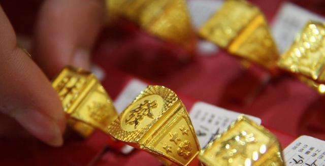 黄金首饰价格今日回收价钱黄金首饰价格今日回收价钱走势-第2张图片-翡翠网 黄金首饰价格今日回收价钱黄金首饰价格今日回收价钱走势-第2张图片-翡翠网