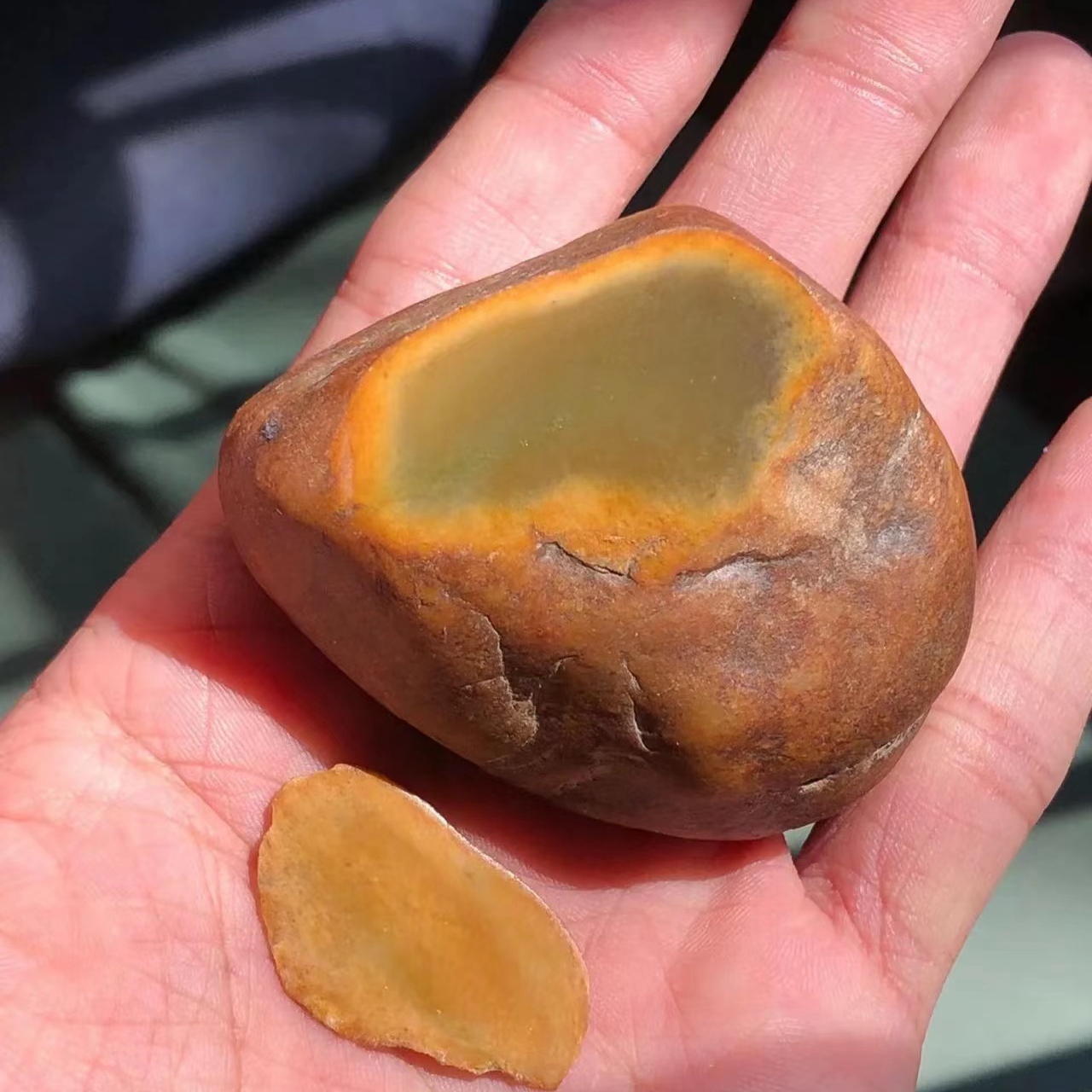 翡翠原石价值多少贵翡翠原石-第2张图片-翡翠网 翡翠原石价值多少贵翡翠原石-第2张图片-翡翠网