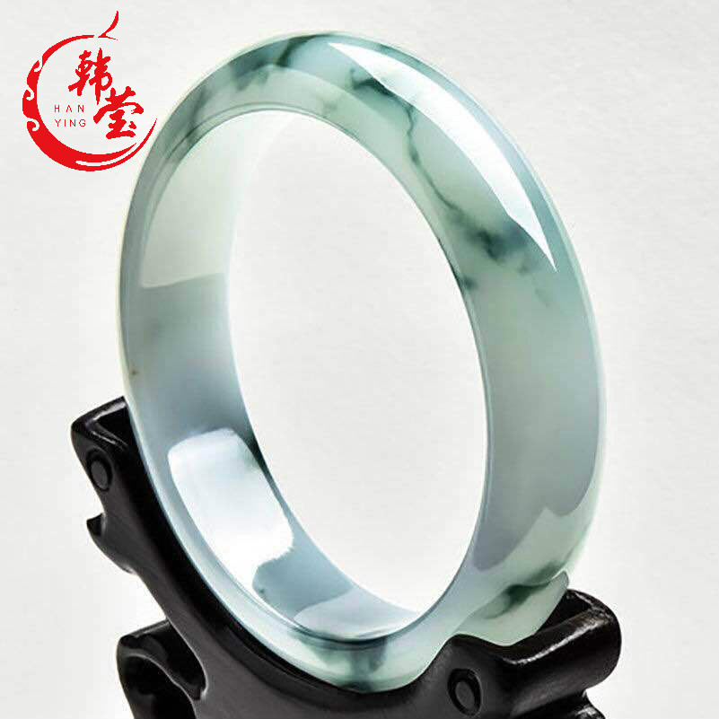 糯种飘花翡翠手镯图片价格高糯化飘花翡翠手镯价格-第1张图片-翡翠网 糯种飘花翡翠手镯图片价格高糯化飘花翡翠手镯价格-第1张图片-翡翠网