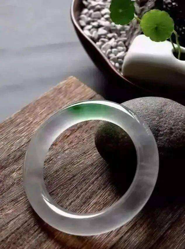 翡翠什么基础知识最重要,翡翠什么基础知识-第2张图片-翡翠网 翡翠什么基础知识最重要,翡翠什么基础知识-第2张图片-翡翠网