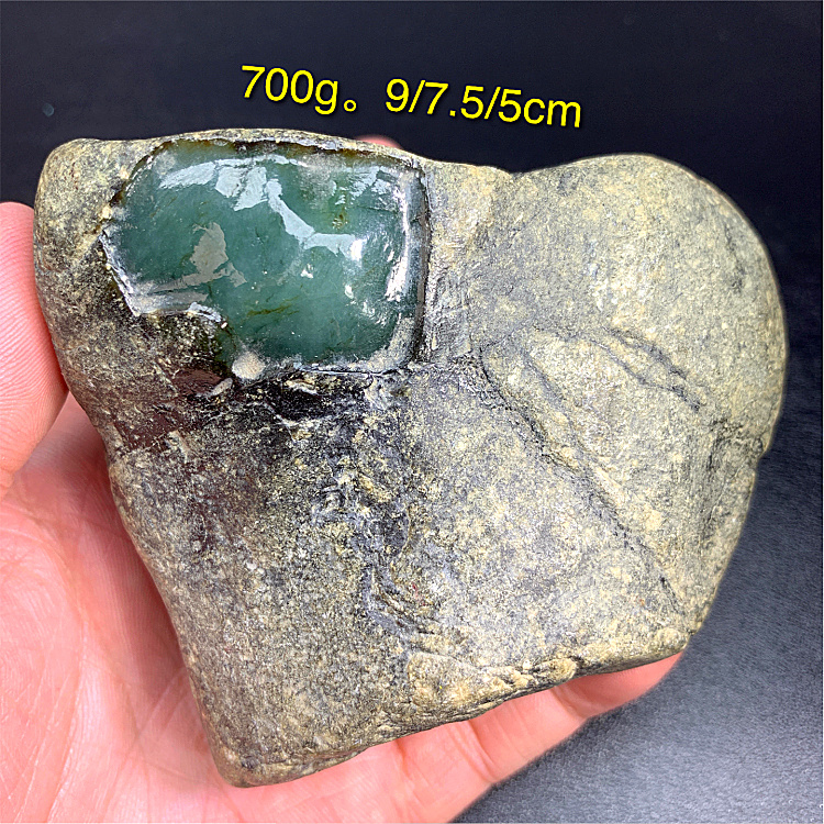 种老翡翠原石,翡翠原石种老和种嫩的区别-第1张图片-翡翠网 种老翡翠原石,翡翠原石种老和种嫩的区别-第1张图片-翡翠网