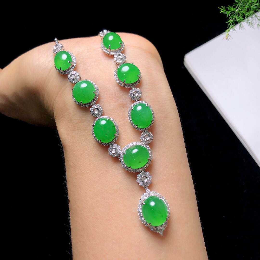 关于翡翠的鉴别方法冰种翡翠的信息-第1张图片-翡翠网