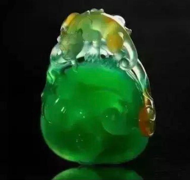 最值钱的翡翠,最值钱的翡翠是什么颜色-第1张图片-翡翠网 最值钱的翡翠,最值钱的翡翠是什么颜色-第1张图片-翡翠网