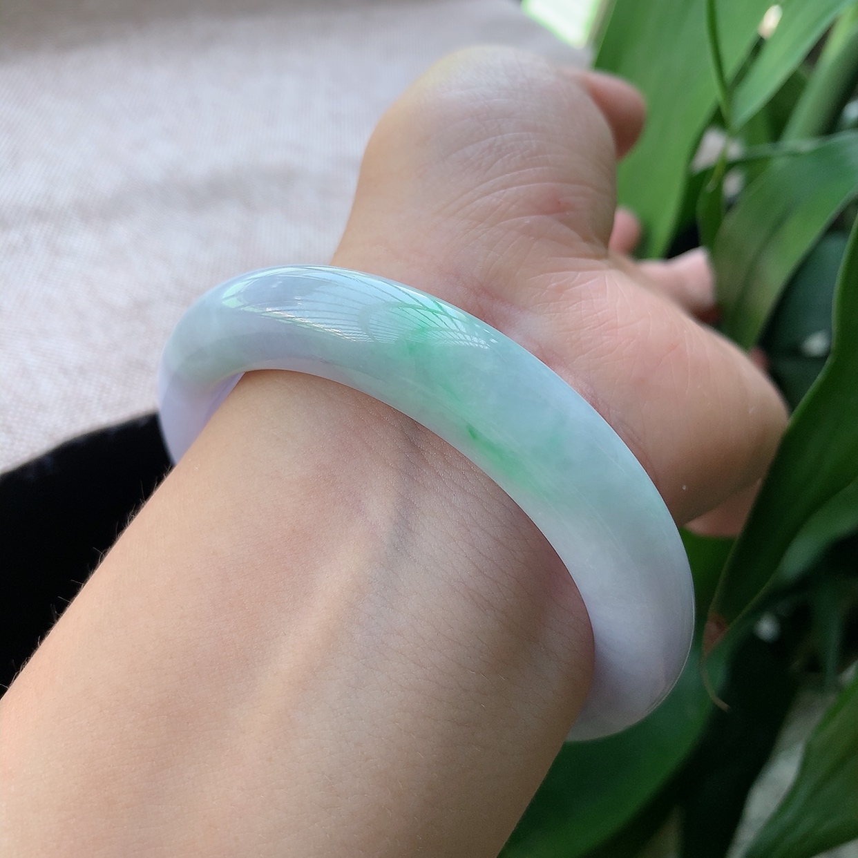 紫罗兰翡翠料手镯翡翠手镯玉镯紫罗兰-第2张图片-翡翠网 紫罗兰翡翠料手镯翡翠手镯玉镯紫罗兰-第2张图片-翡翠网