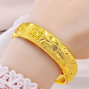 一只黄金手镯大概多少钱啊,一只黄金手镯大概多少钱