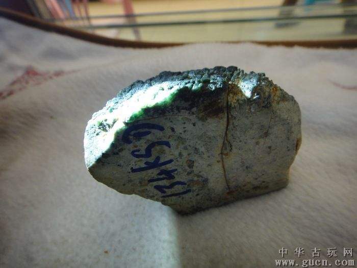 墨翠翡翠原石,墨翠翡翠原石值钱吗-第2张图片-翡翠网