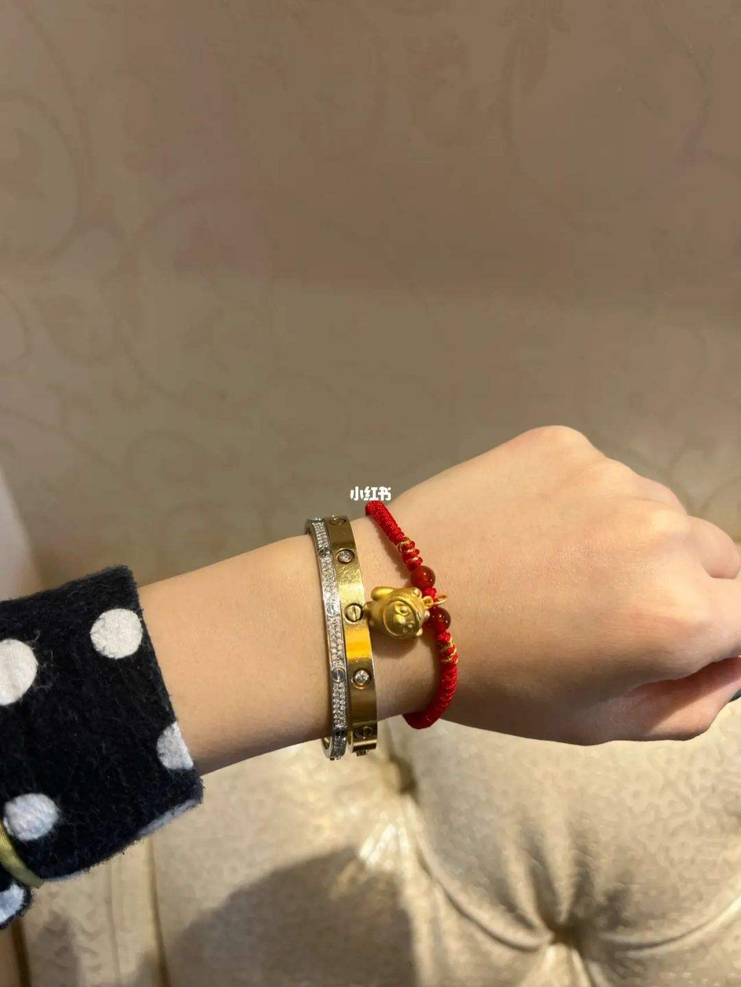 黄金冰墩墩,黄金冰墩墩吊坠多少钱-第1张图片-翡翠网