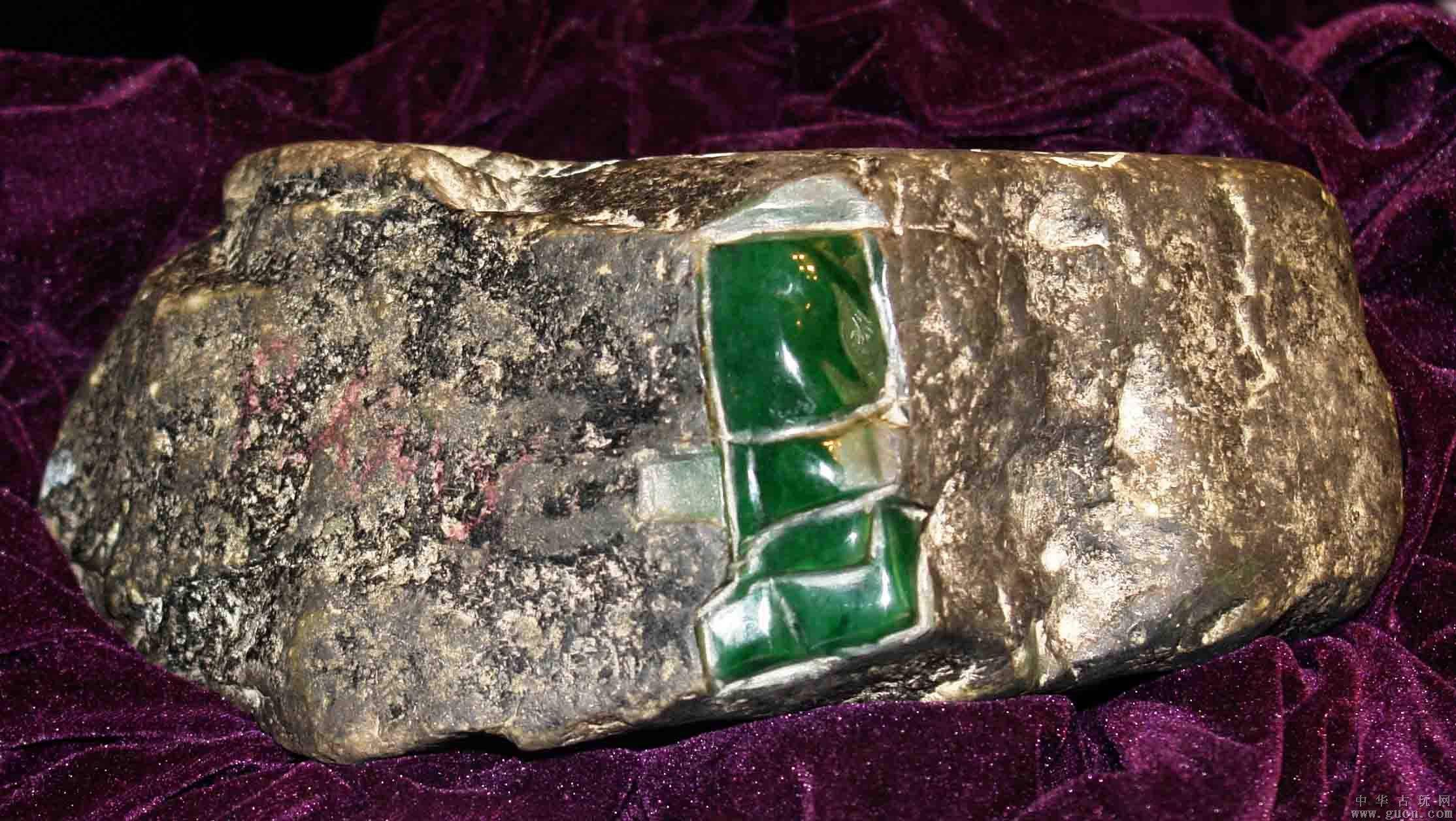 翡翠原石筋翡翠石筋和裂纹区别-第2张图片-翡翠网 翡翠原石筋翡翠石筋和裂纹区别-第2张图片-翡翠网