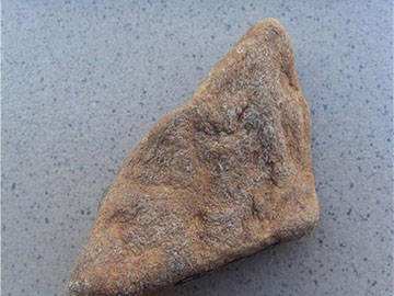 翡翠原石黄岩沙皮知识,翡翠黄岩沙怎么鉴别好坏-第2张图片-翡翠网 翡翠原石黄岩沙皮知识,翡翠黄岩沙怎么鉴别好坏-第2张图片-翡翠网